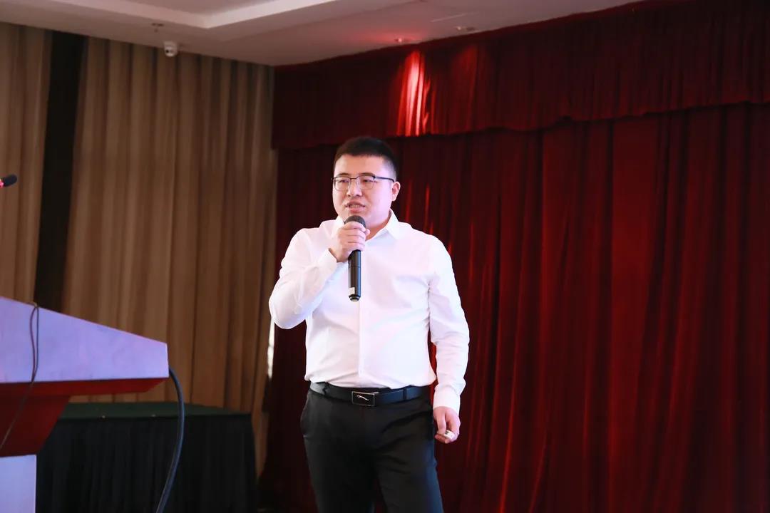 加氣協(xié)會(huì)主辦、東岳機(jī)械承辦的第五屆加氣混凝土行業(yè)總工程師論壇暨2021綠色低碳論壇圓滿召開(kāi)